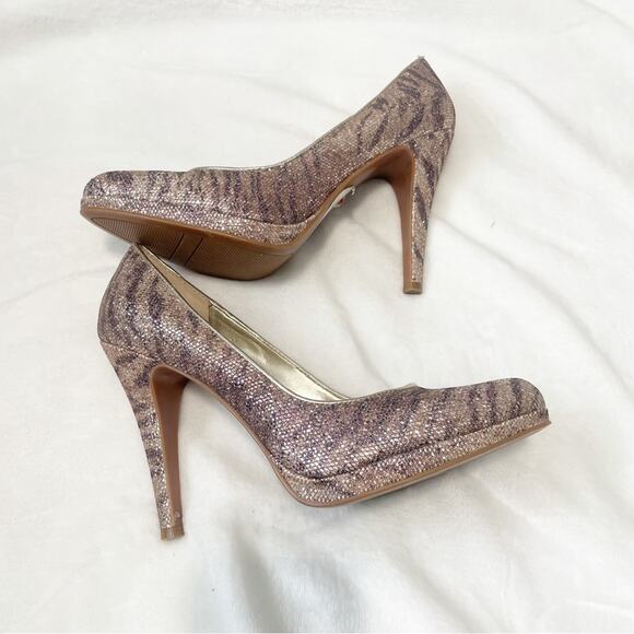 Nine West Rocha gold glitter animal print pumps size 7 - Picture 3 of 10